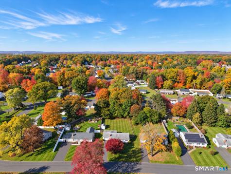 128 Bel Aire Circle Windsor Locks CT 06096