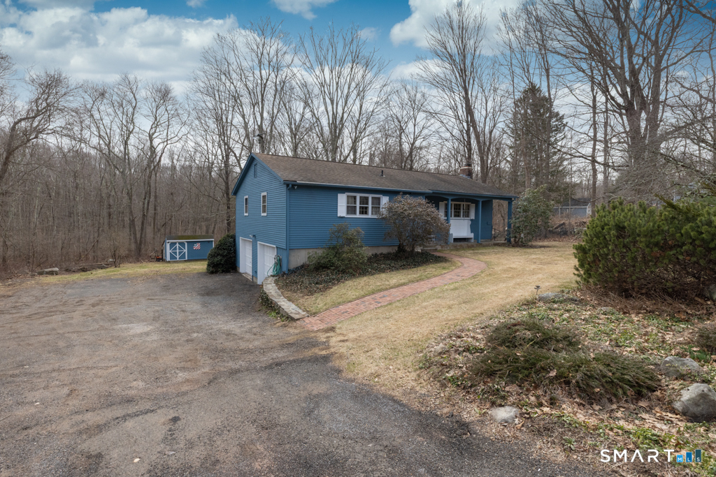 113 West High Street East Hampton CT 06424