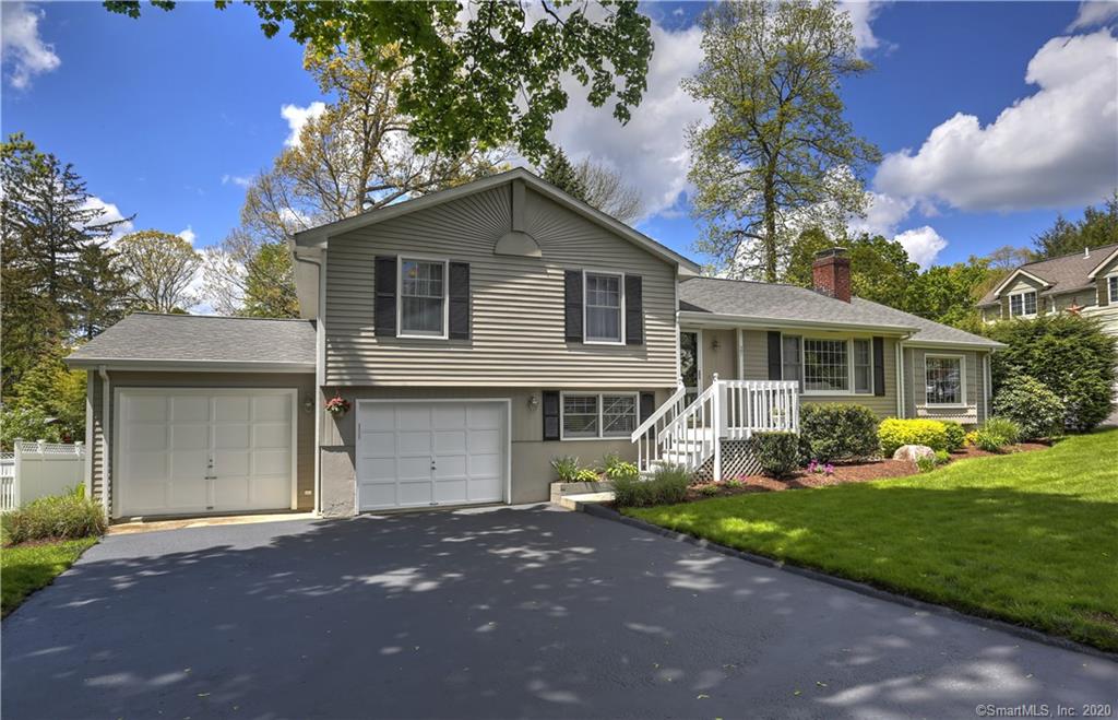 27 Green Knolls Lane Fairfield CT 06824