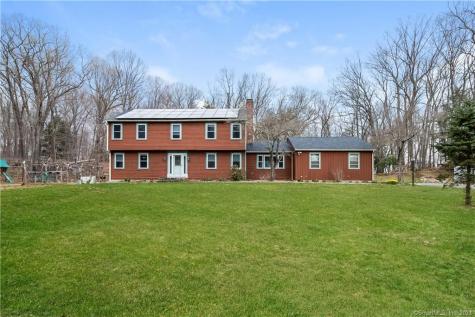 6 Tamarack Road Newtown CT 06470