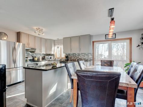 70 Lawndale Street Berlin CT 06037
