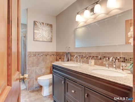 70 Lawndale Street Berlin CT 06037