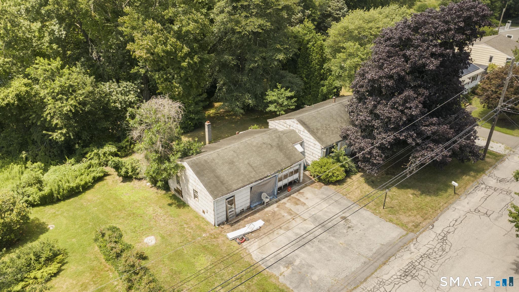 13 Shawondassee Drive Stonington CT 06378