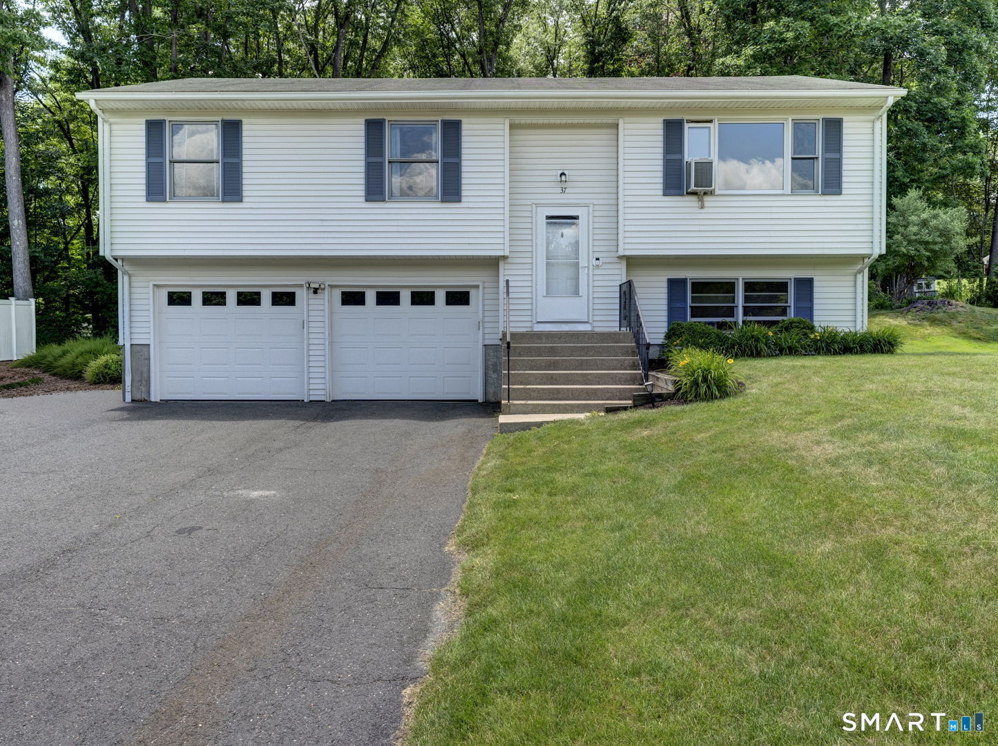 37 Torpey Drive East Hartford CT 06108