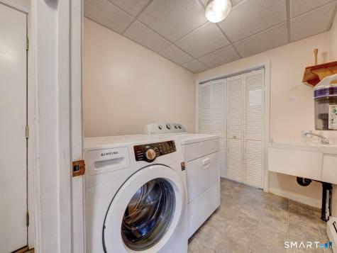 37 Torpey Drive East Hartford CT 06108