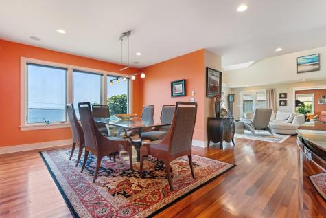 993 Pequot Avenue New London CT 06320