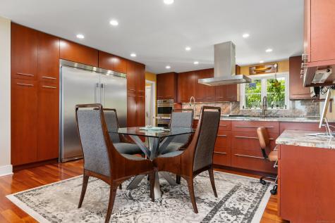 993 Pequot Avenue New London CT 06320