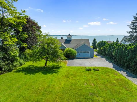 993 Pequot Avenue New London CT 06320