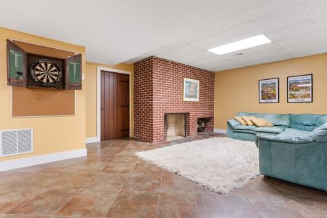 993 Pequot Avenue New London CT 06320