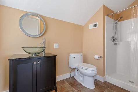 993 Pequot Avenue New London CT 06320