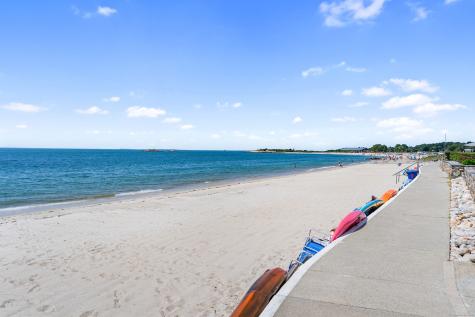 993 Pequot Avenue New London CT 06320