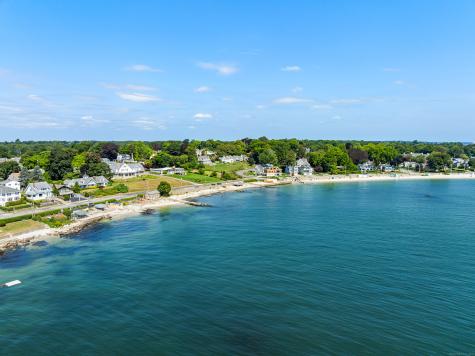 993 Pequot Avenue New London CT 06320