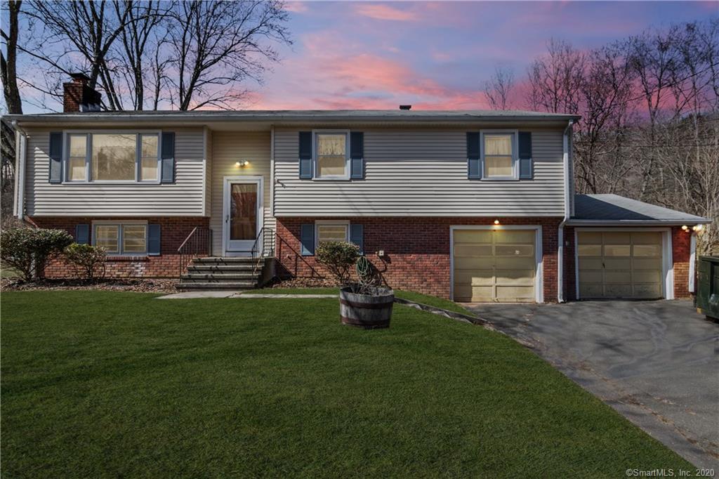 25 Branhaven Drive East Haven CT 06513
