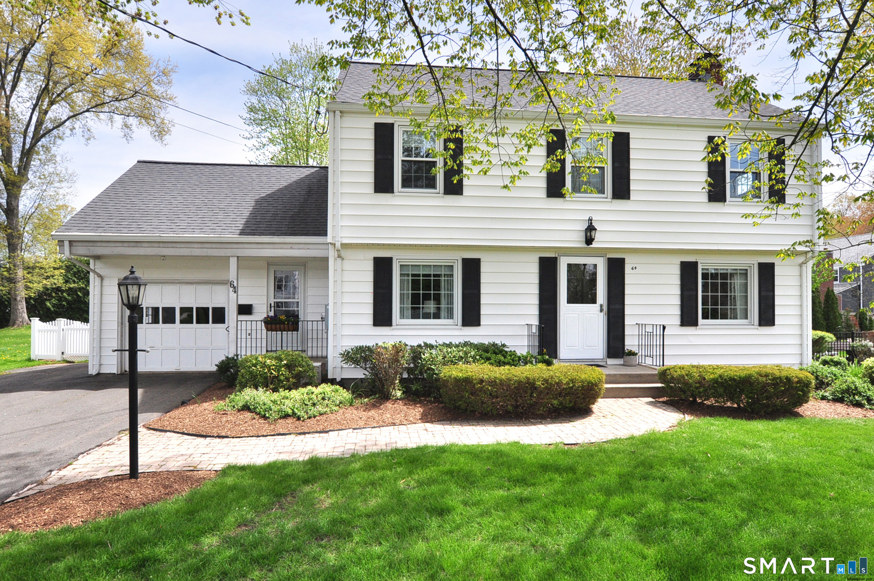 64 Mohegan Drive West Hartford CT 06117