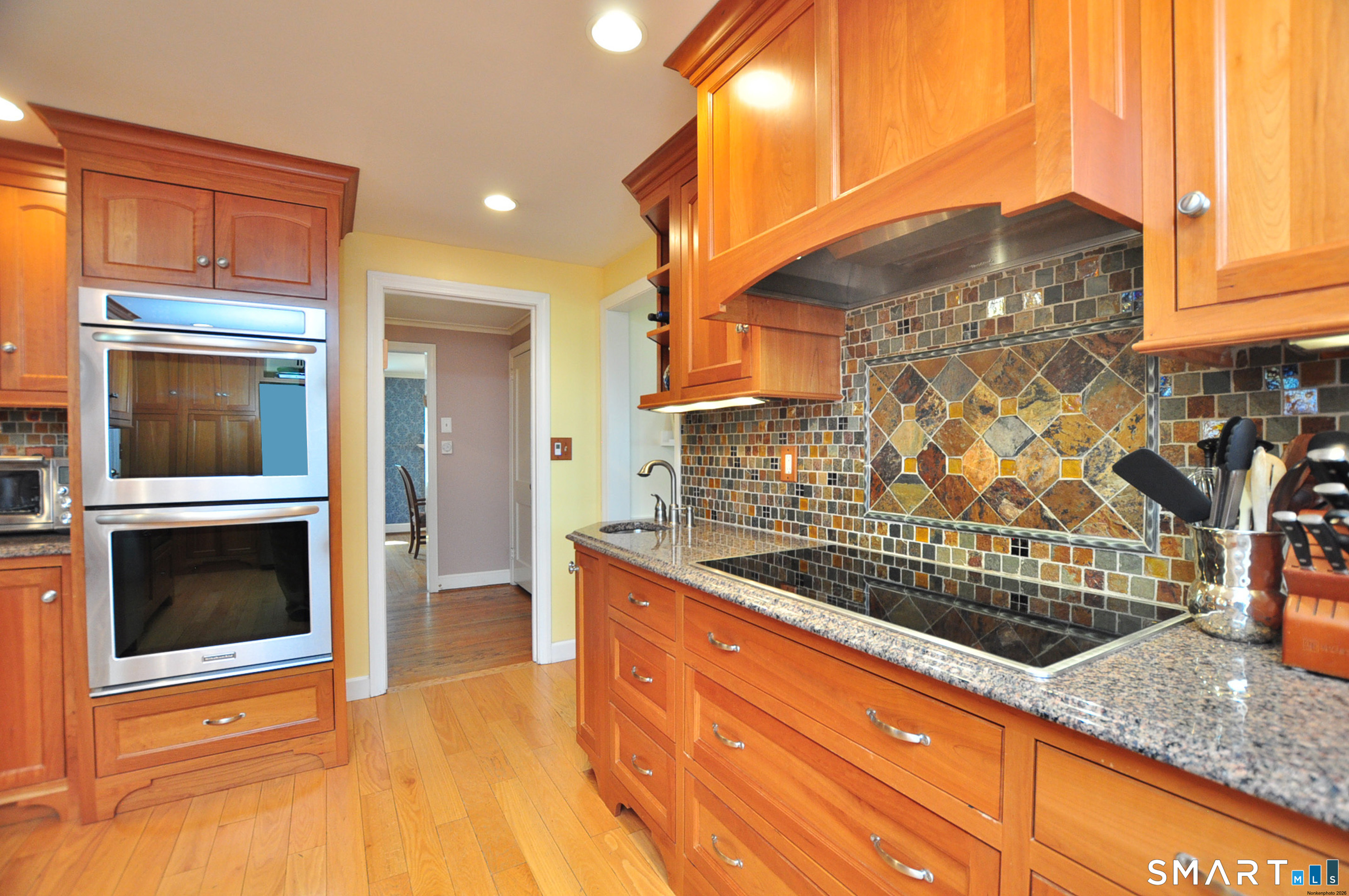64 Mohegan Drive West Hartford CT 06117