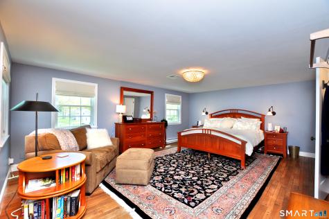 64 Mohegan Drive West Hartford CT 06117