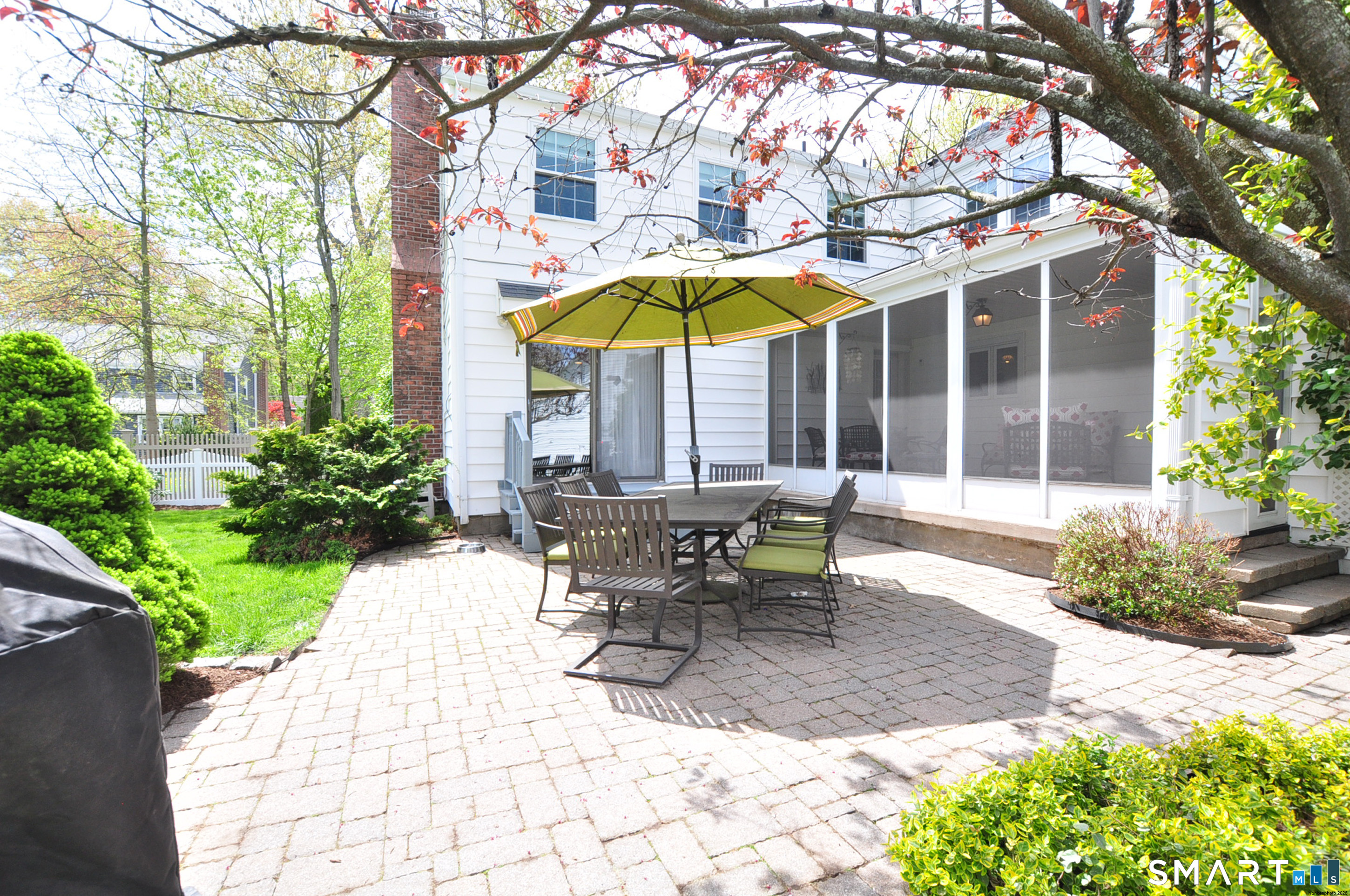 64 Mohegan Drive West Hartford CT 06117