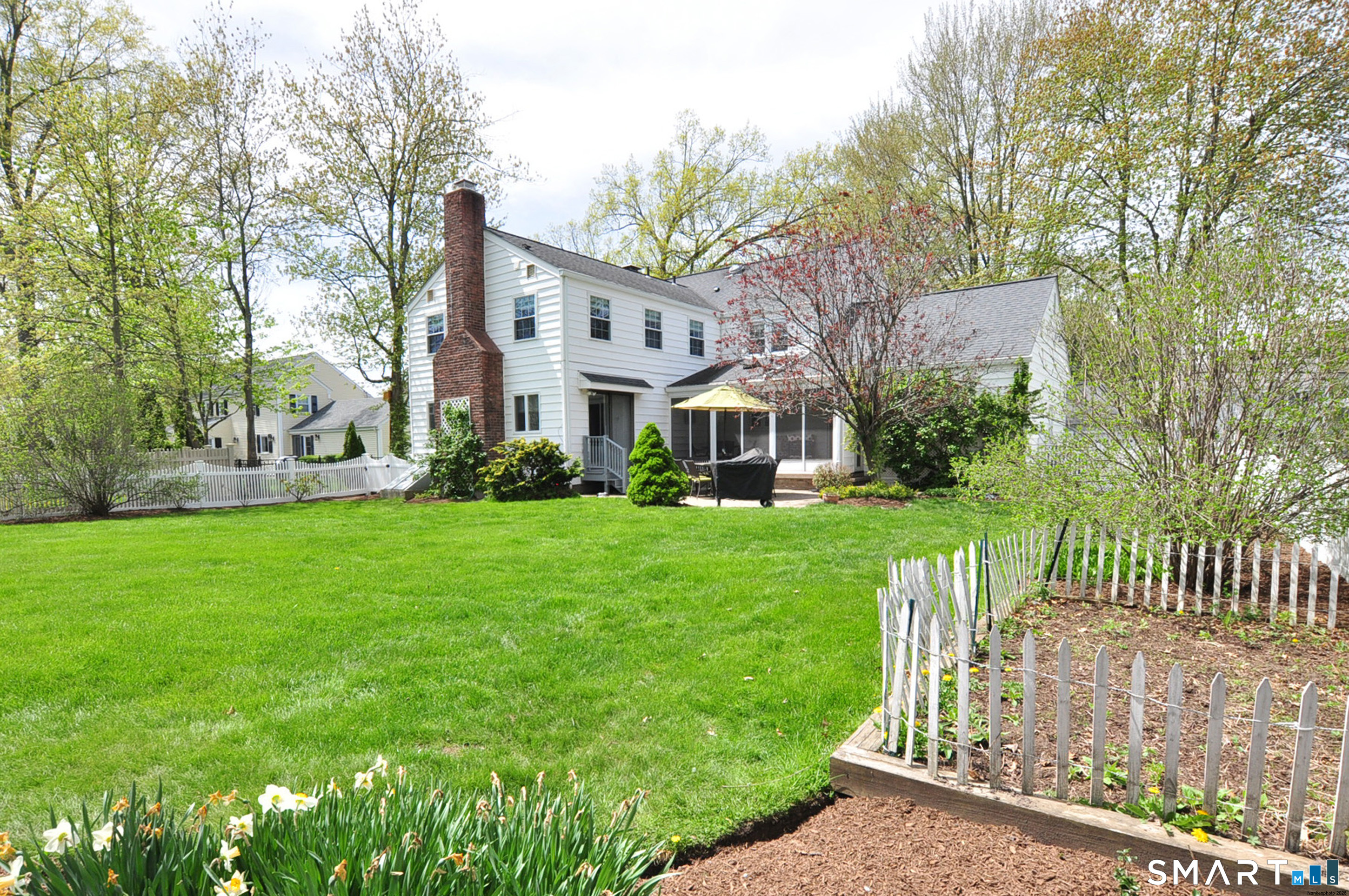 64 Mohegan Drive West Hartford CT 06117