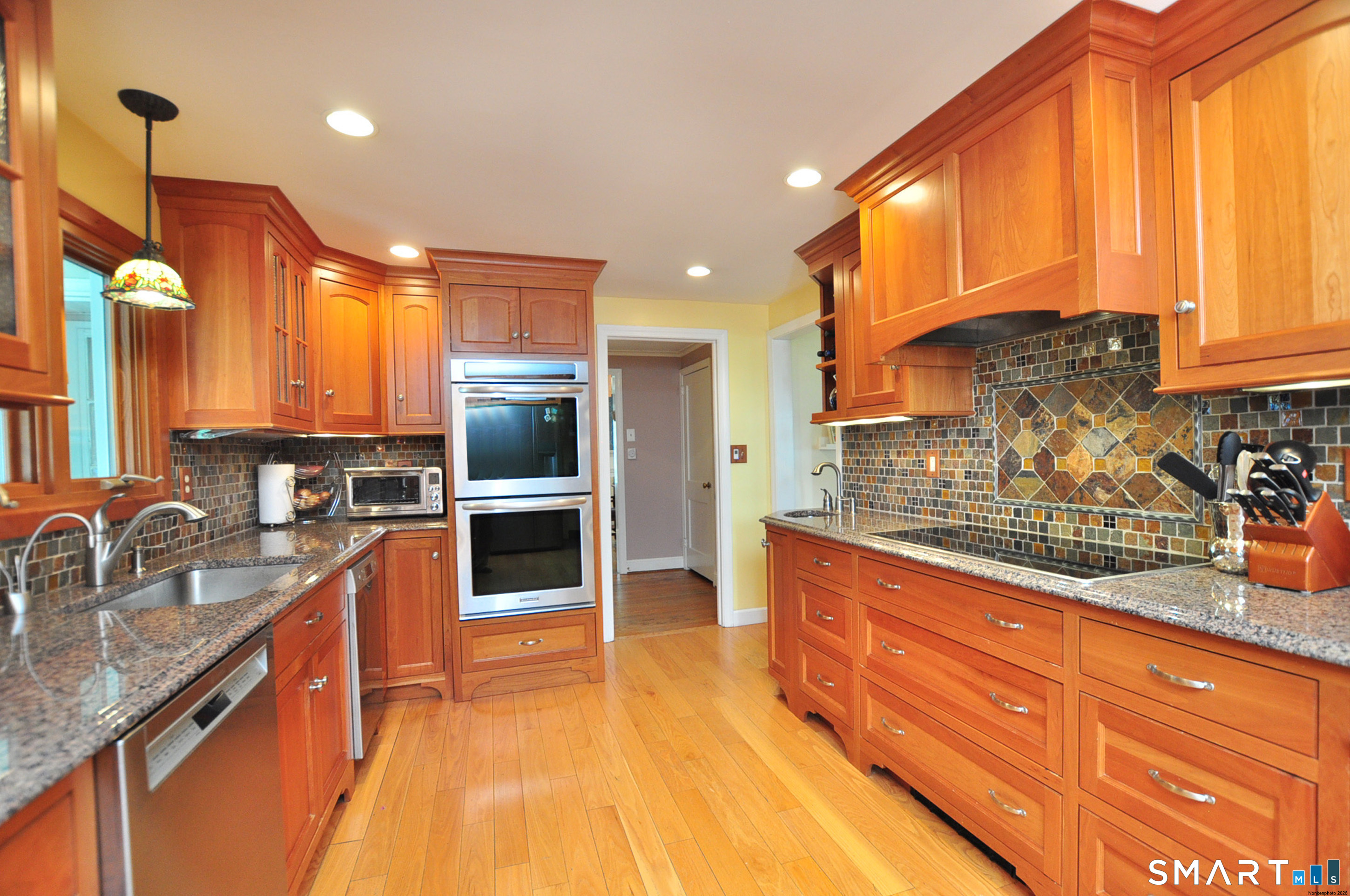 64 Mohegan Drive West Hartford CT 06117