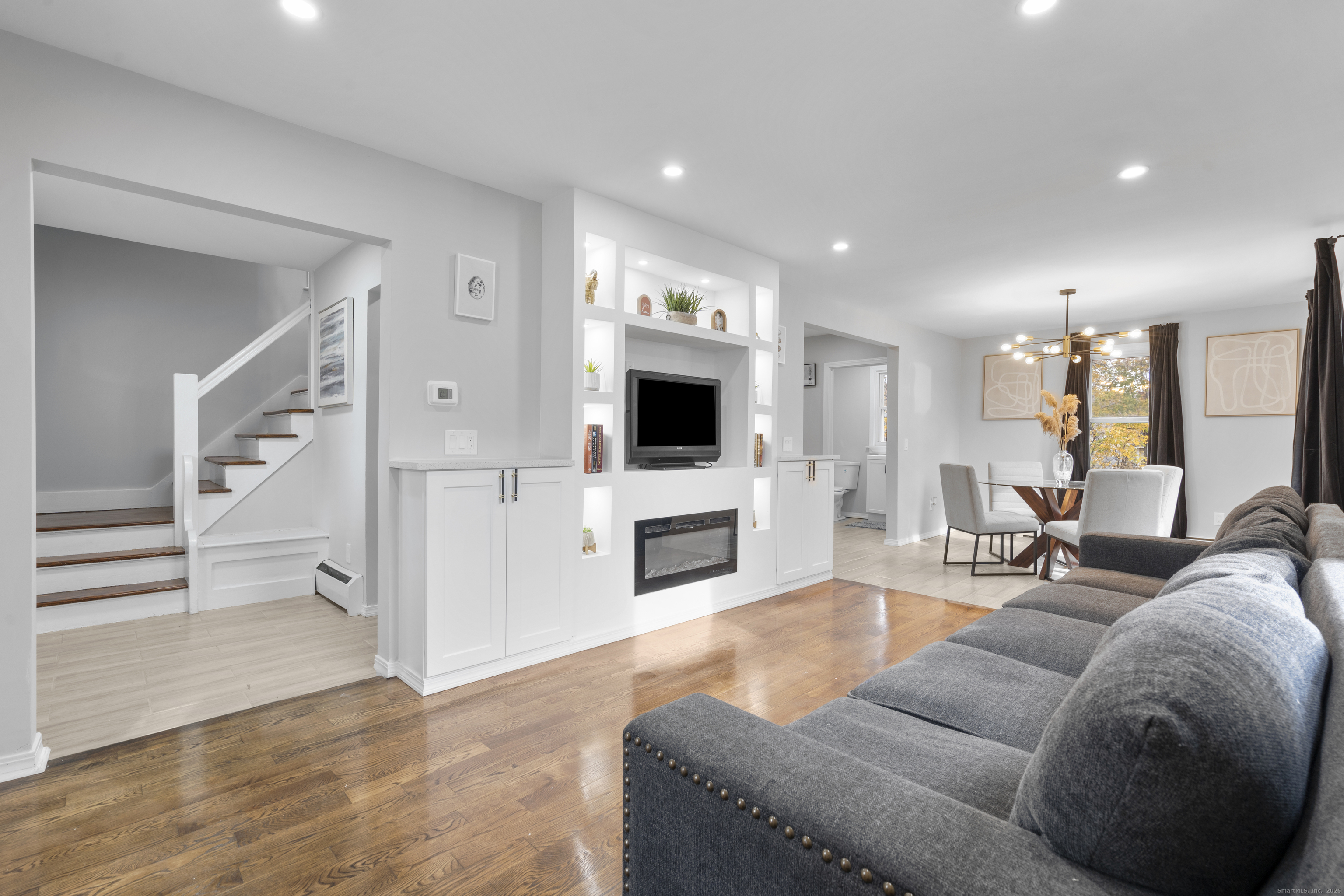 63 Irving Street Manchester CT 06042