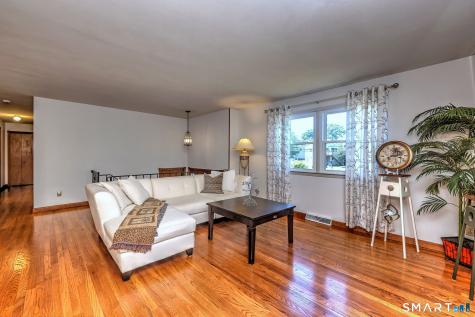 11 Ark Road Branford CT 06405
