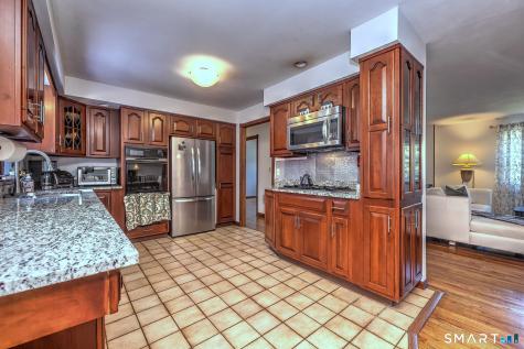 11 Ark Road Branford CT 06405