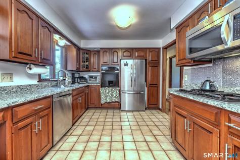 11 Ark Road Branford CT 06405