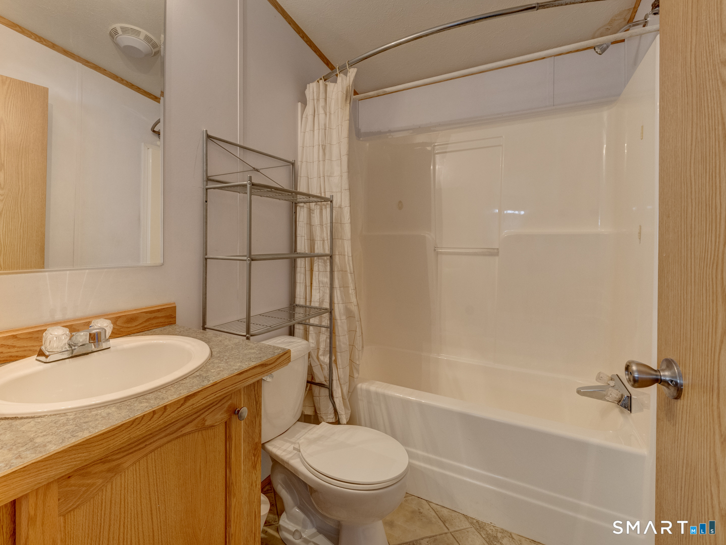 37 Pond Way Windham CT 06256