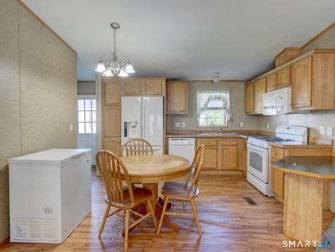 37 Pond Way Windham CT 06256