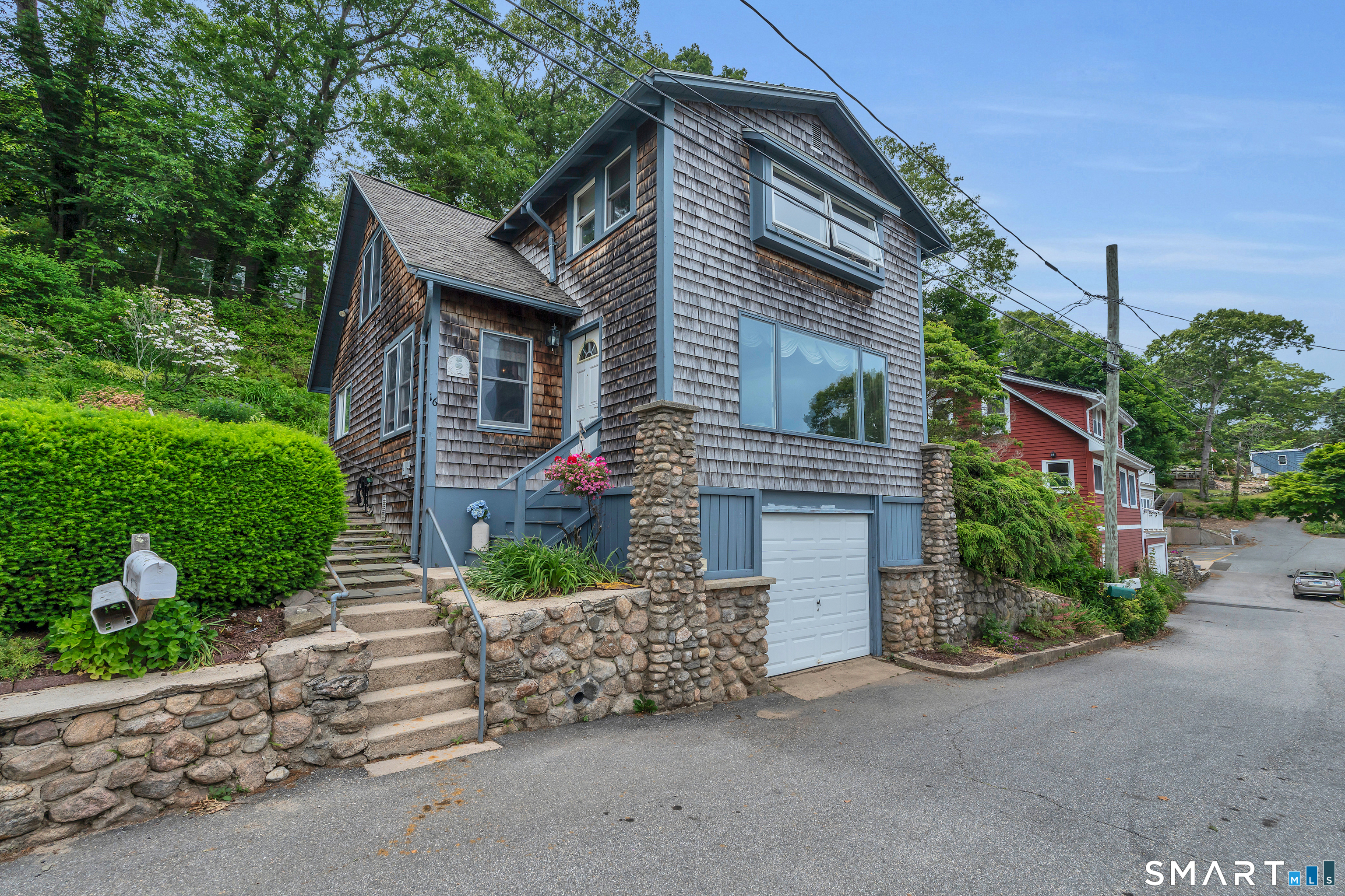16 Ledge Road East Lyme CT 06357