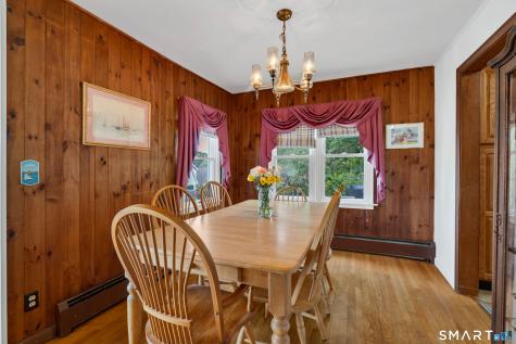 16 Ledge Road East Lyme CT 06357
