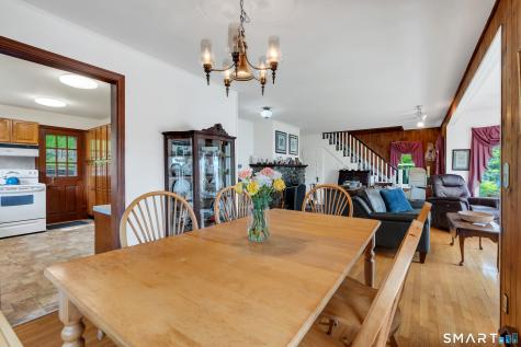 16 Ledge Road East Lyme CT 06357
