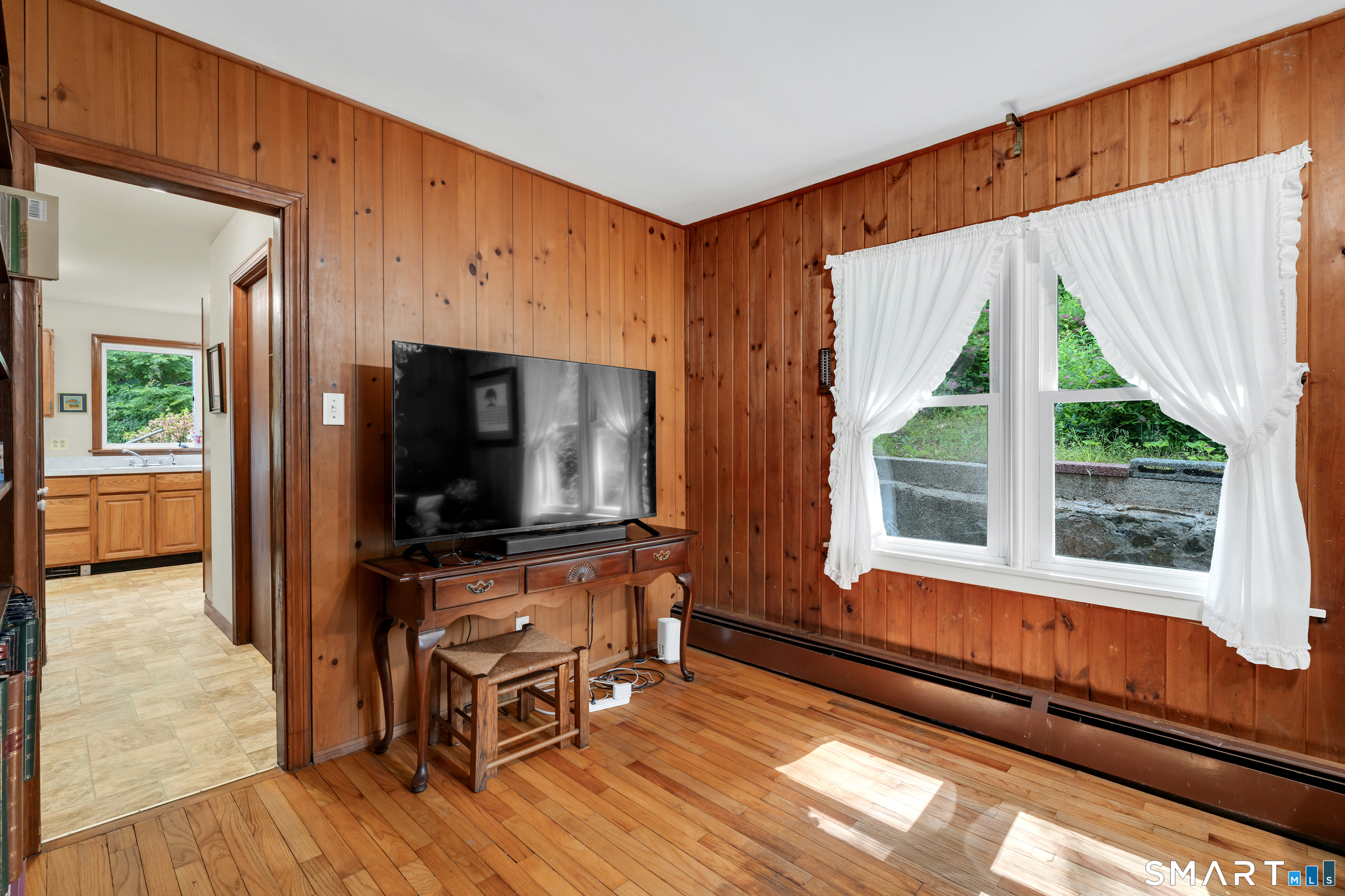 16 Ledge Road East Lyme CT 06357