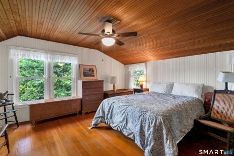 16 Ledge Road East Lyme CT 06357