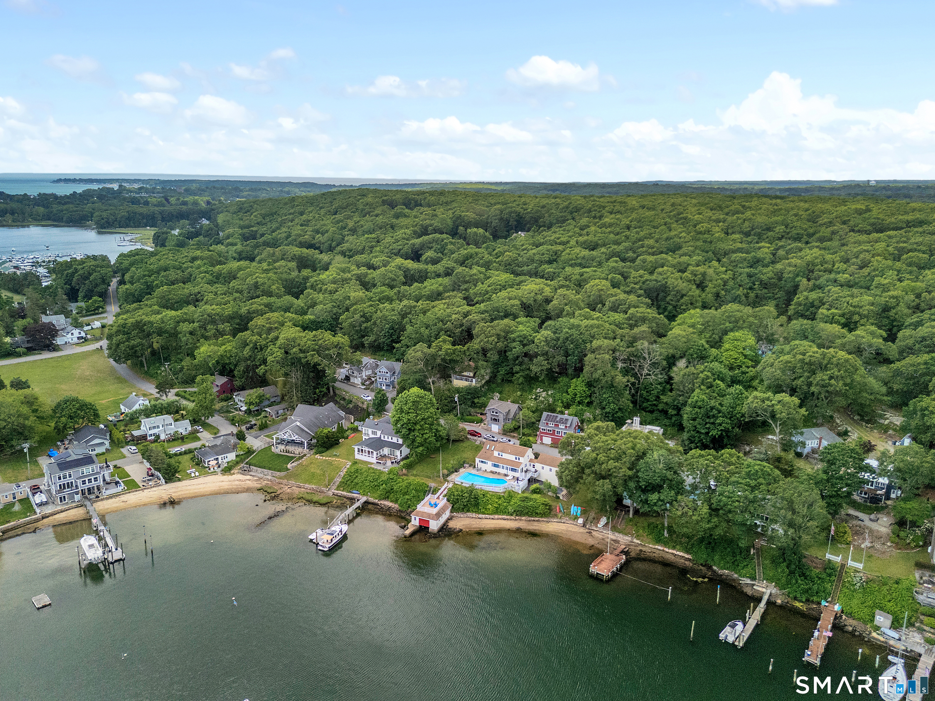 16 Ledge Road East Lyme CT 06357