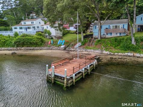 16 Ledge Road East Lyme CT 06357