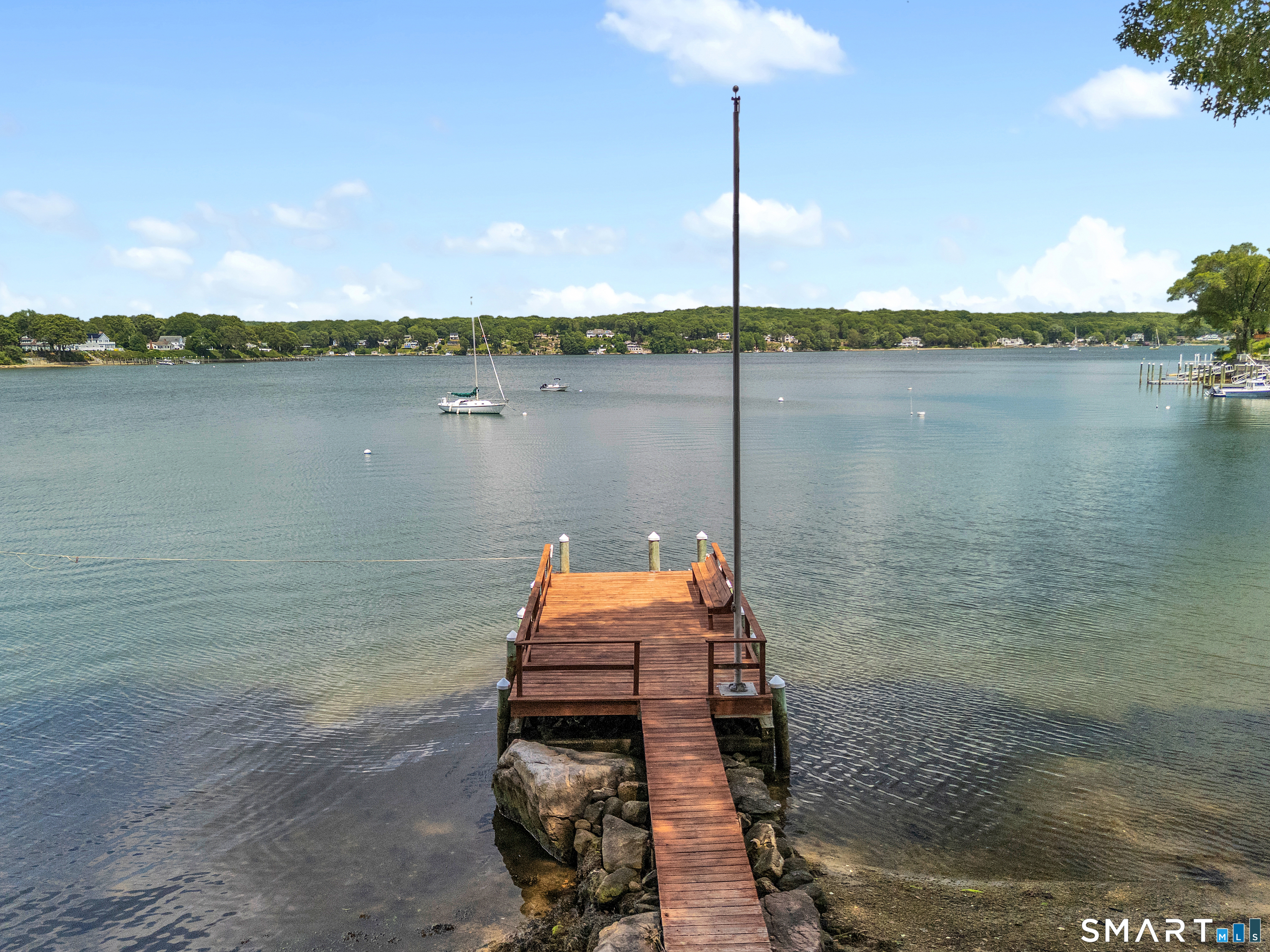 16 Ledge Road East Lyme CT 06357