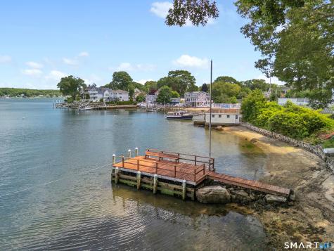 16 Ledge Road East Lyme CT 06357