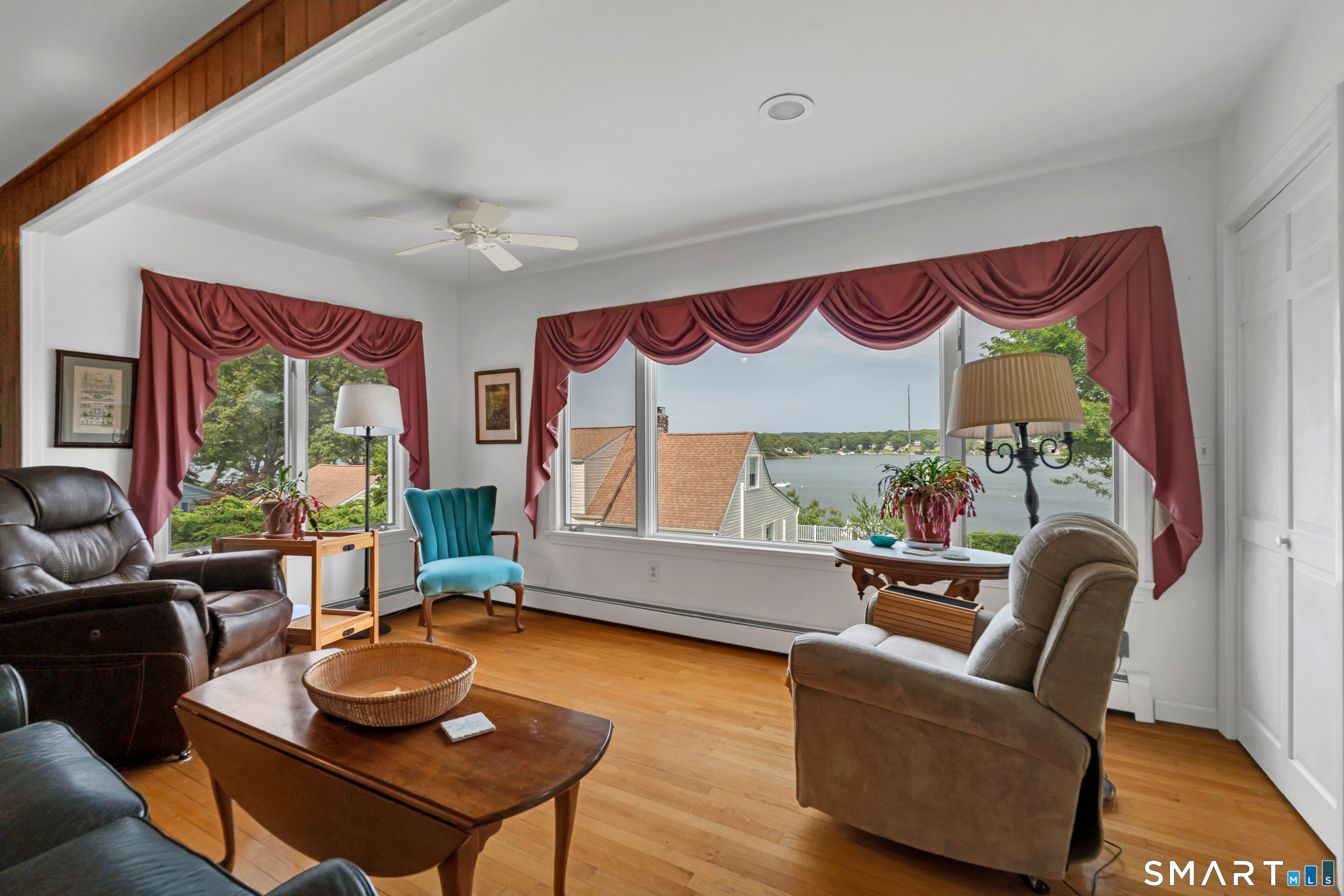 16 Ledge Road East Lyme CT 06357