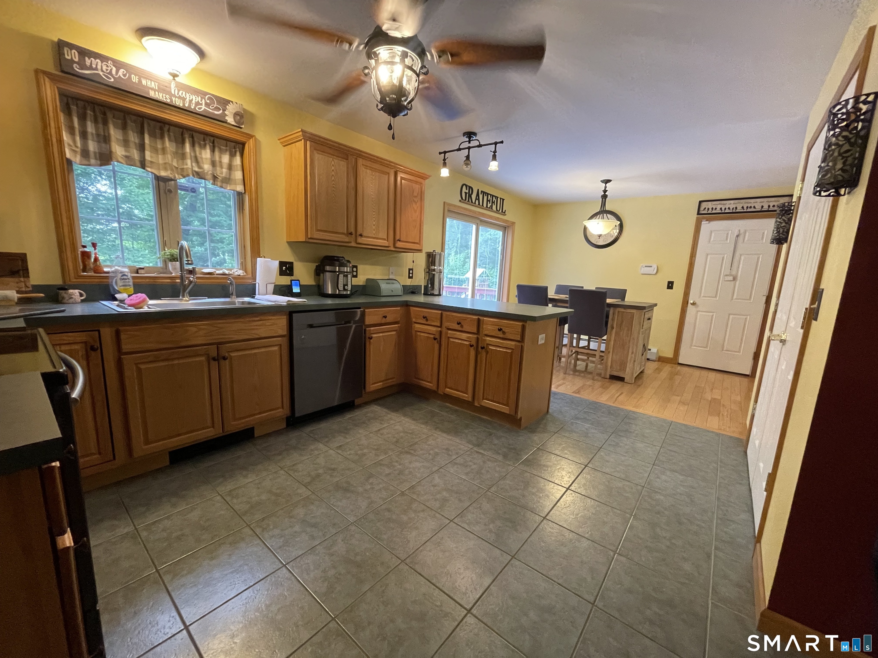 560 South Frontage Road Killingly CT 06239