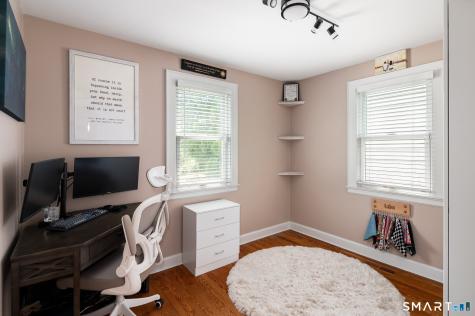 78 Saint Charles Avenue Stamford CT 06907