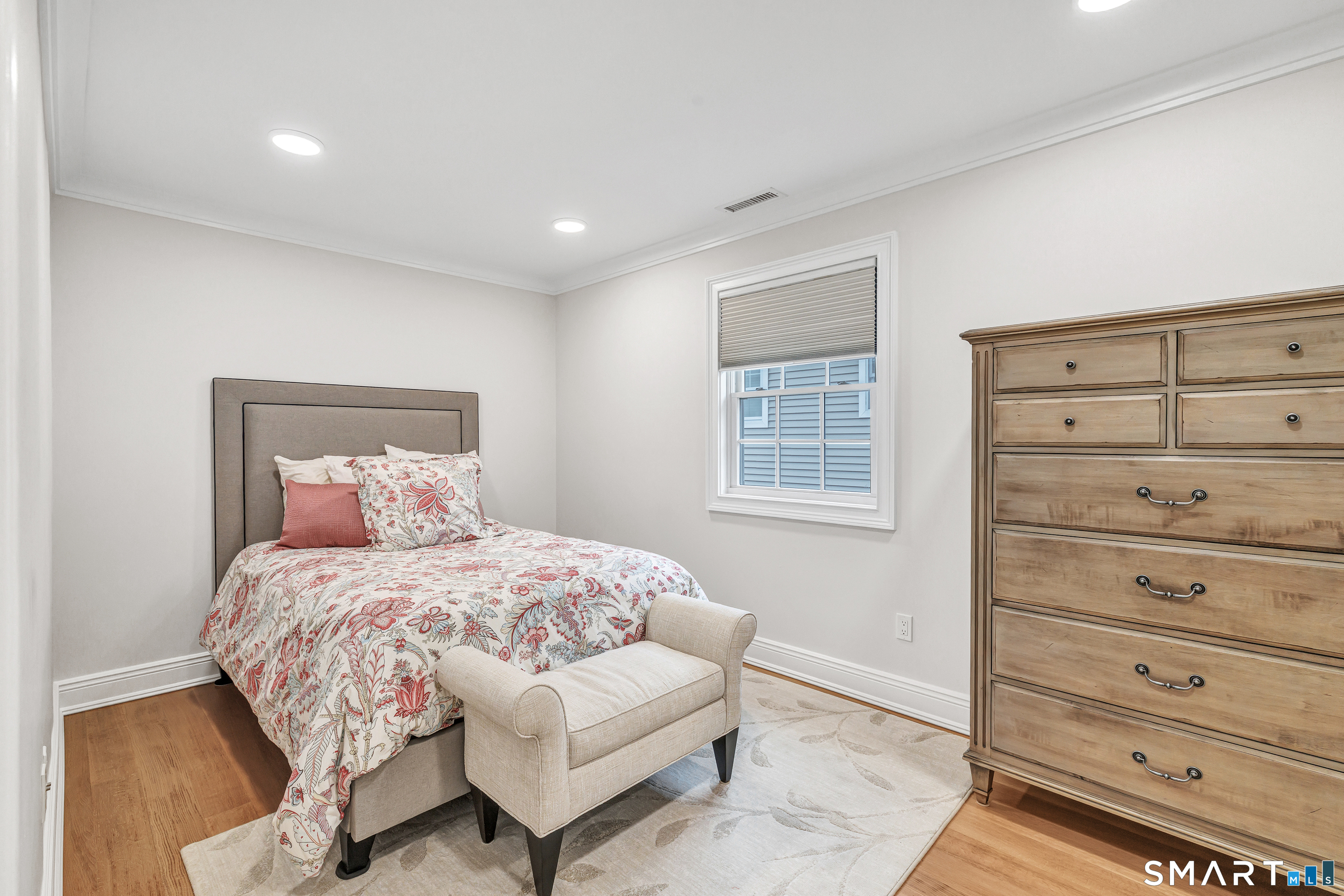 827 East Broadway Milford CT 06460