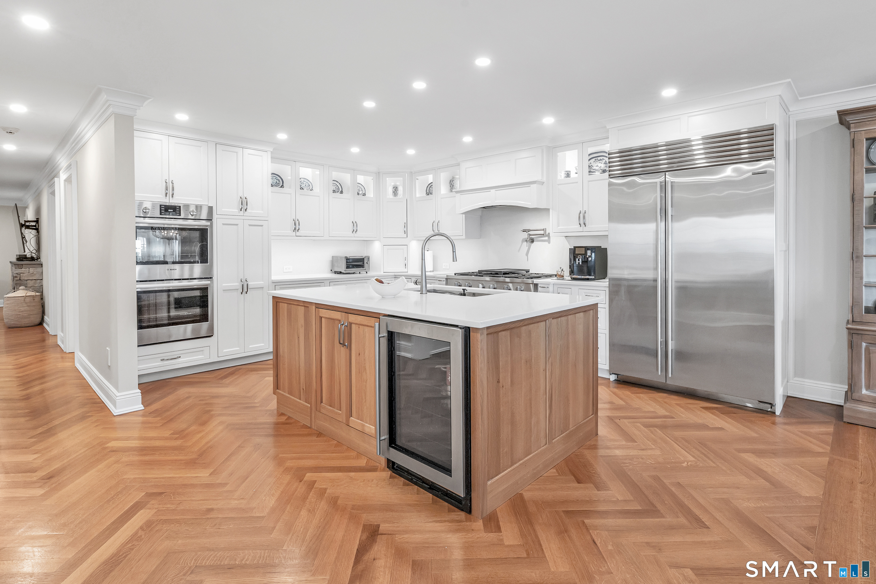 827 East Broadway Milford CT 06460