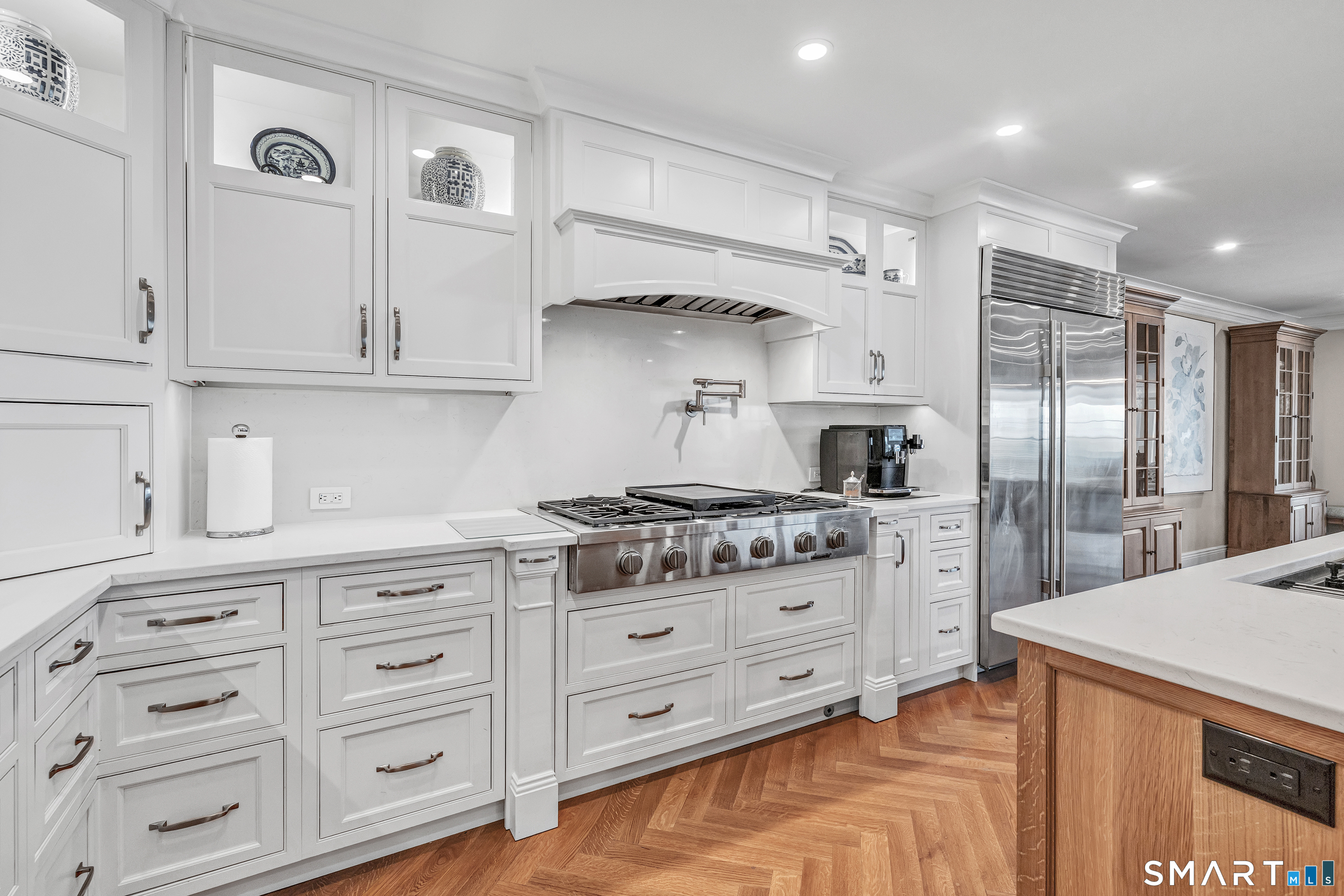 827 East Broadway Milford CT 06460