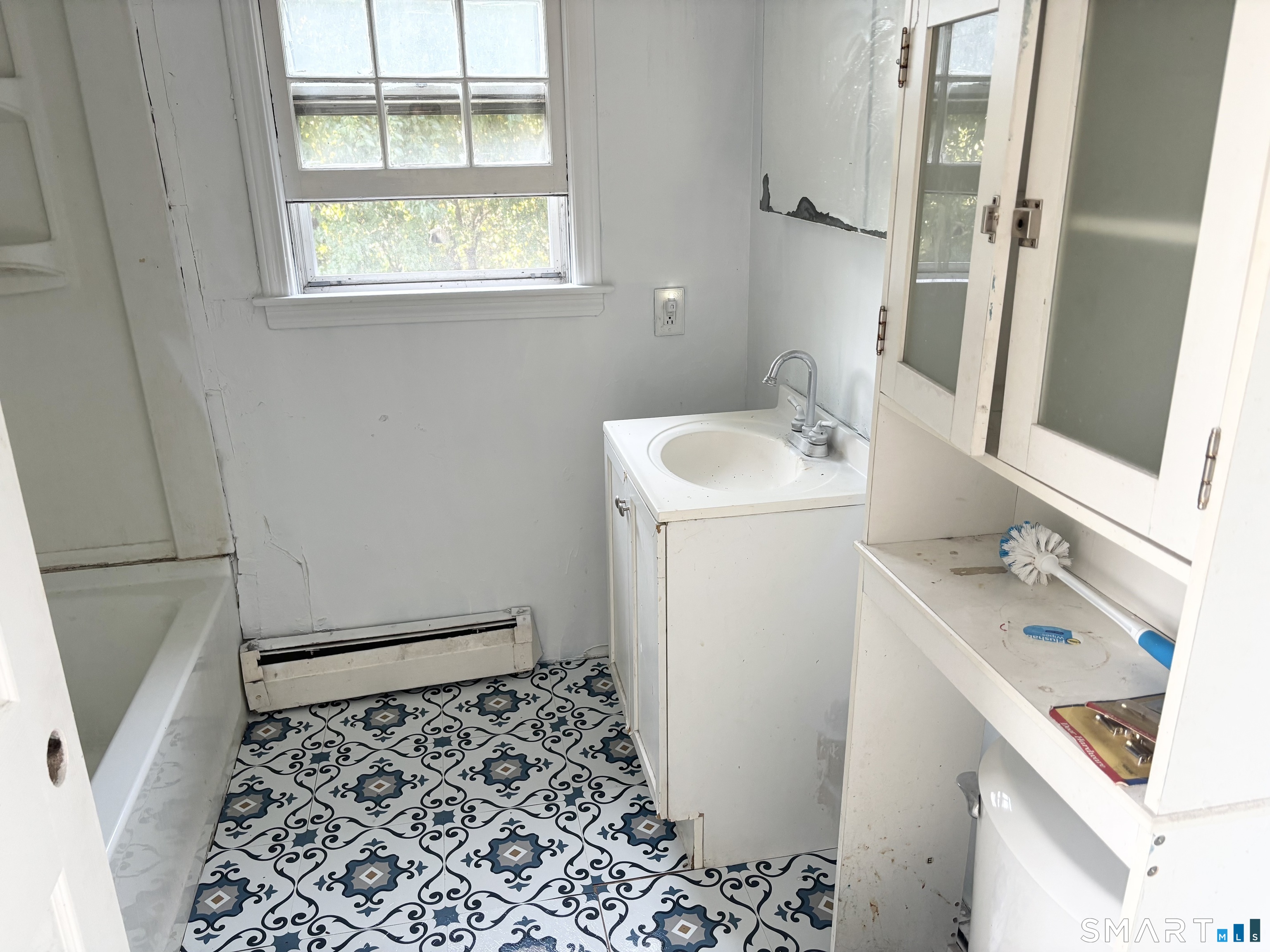 369 Bidwell Street Manchester CT 06040