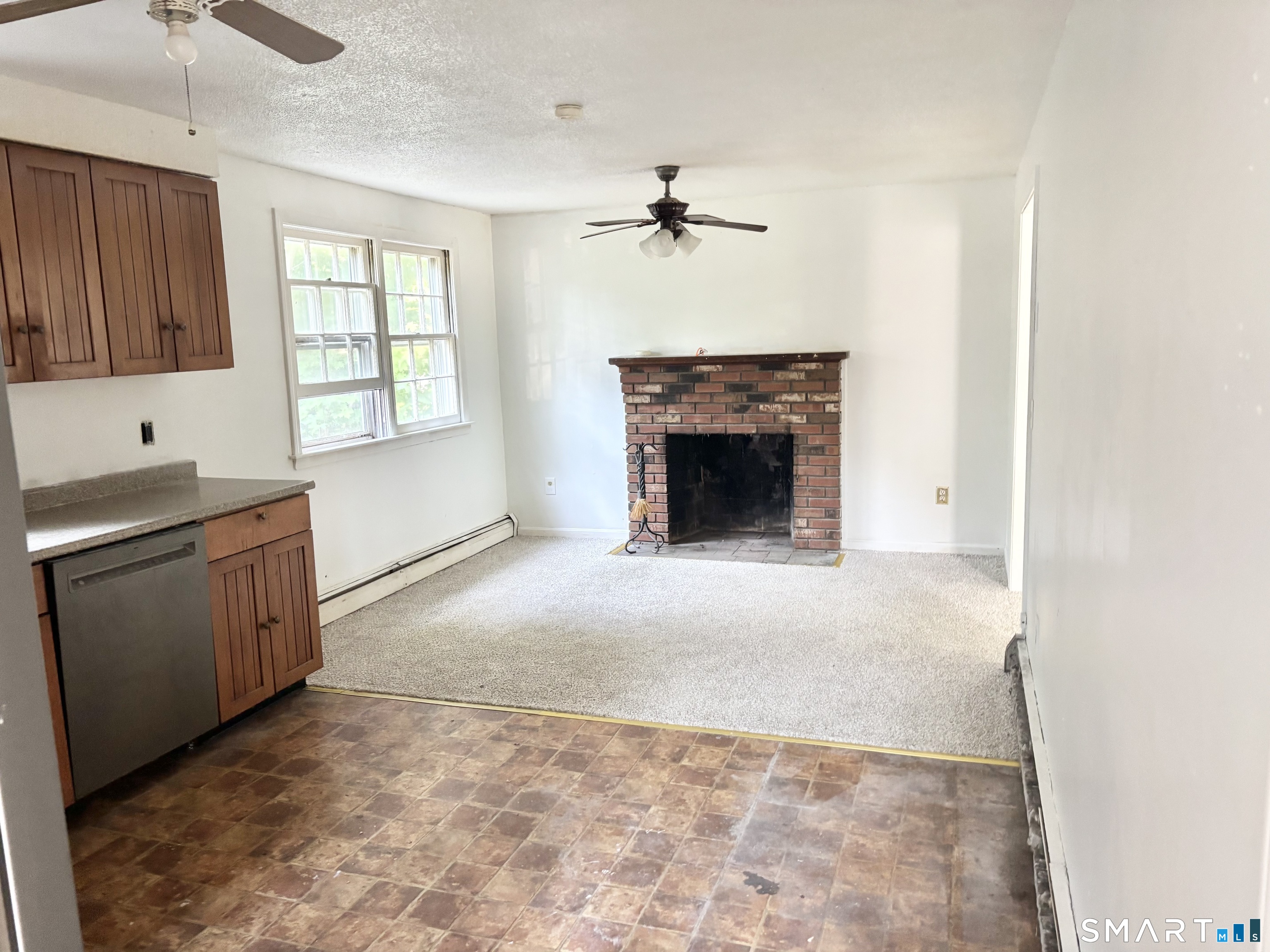 369 Bidwell Street Manchester CT 06040