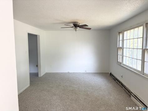 369 Bidwell Street Manchester CT 06040