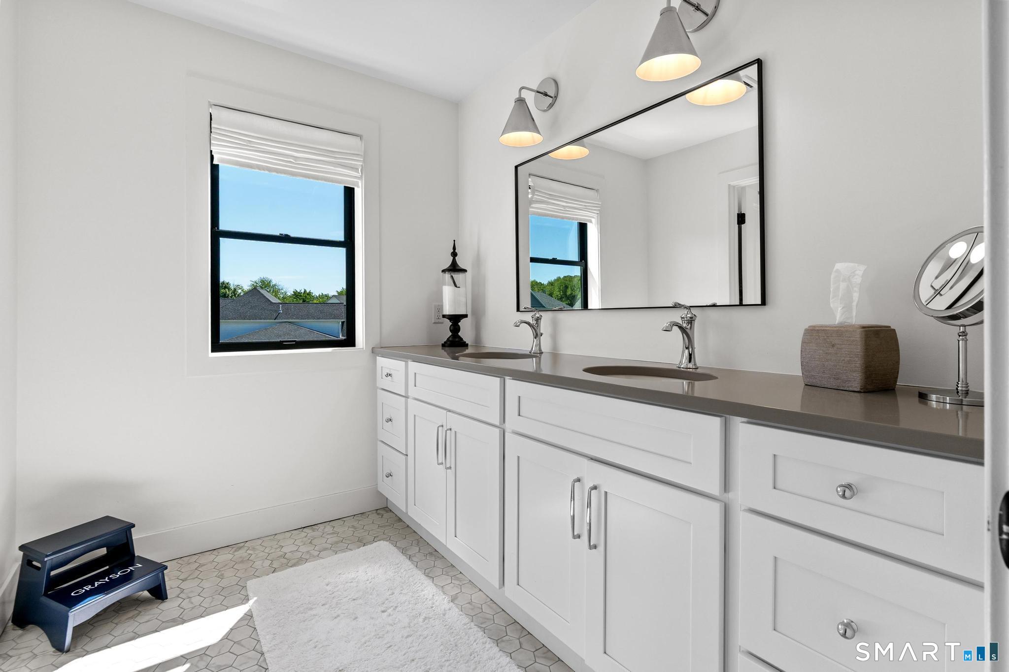 37 Luca Lane Wethersfield CT 06109