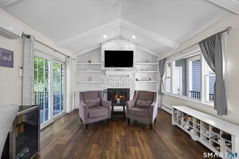 25 Devine Road Suffield CT 06078