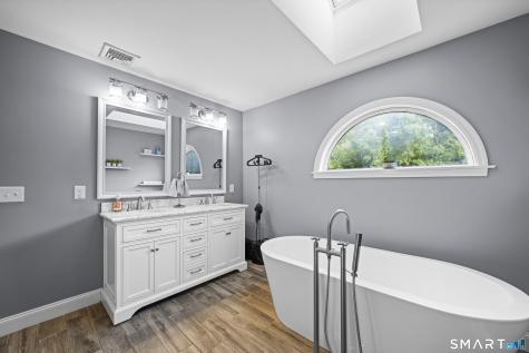 25 Devine Road Suffield CT 06078